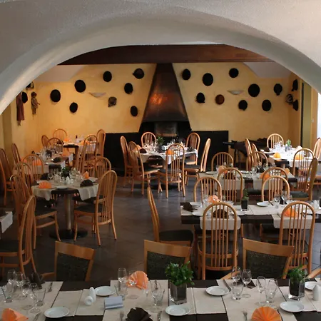 Savoy & Restaurant Saint-Michel-de-Maurienne