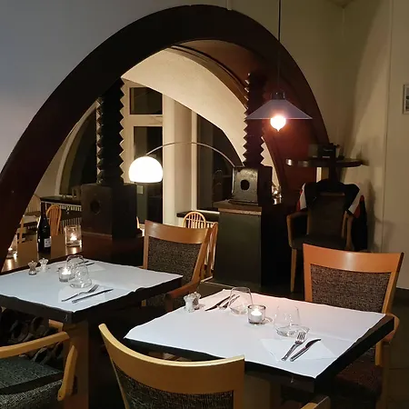 Savoy & Restaurant Hotel 3*