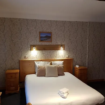 Savoy & Restaurant Hotel 3*