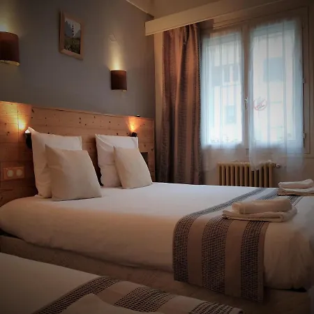 Hotel Savoy & Restaurant Saint-Michel-de-Maurienne