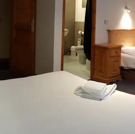 Hotel Savoy & Restaurant Saint-Michel-de-Maurienne