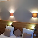 Hotel Savoy & Restaurant Saint-Michel-de-Maurienne