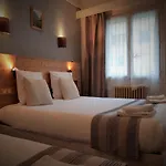 Hotel Savoy & Restaurant Saint-Michel-de-Maurienne