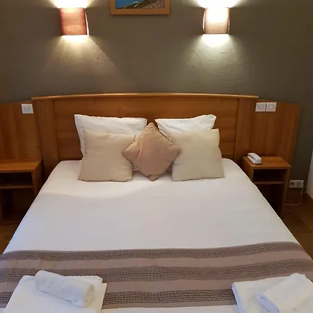 Savoy & Restaurant Hotel 3*