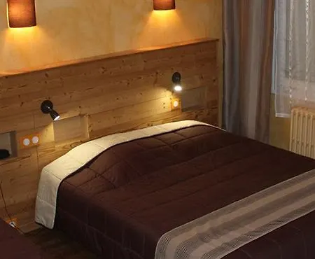 Savoy & Restaurant Hotel