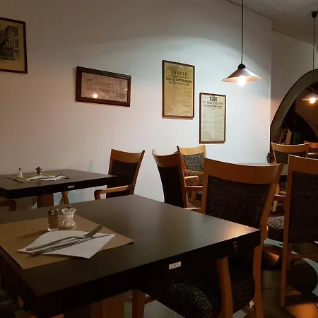 Savoy & Restaurant Hotel Saint-Michel-de-Maurienne